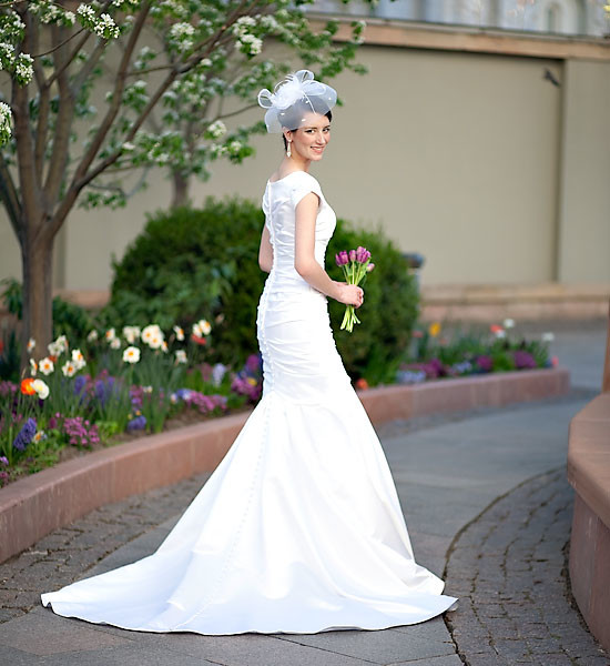 A beautiful bride at Temple Square.